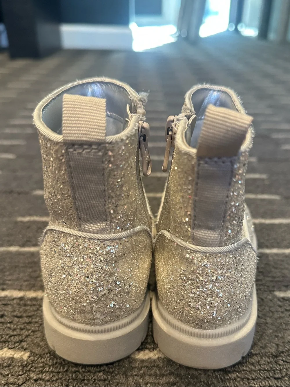 Cat & Jack Girls' Glitter Ankle Boots - Silver